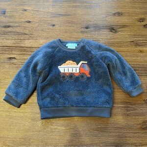 4/20$ Pekkle blue baby fleece sweatshirt with truck size 9 months